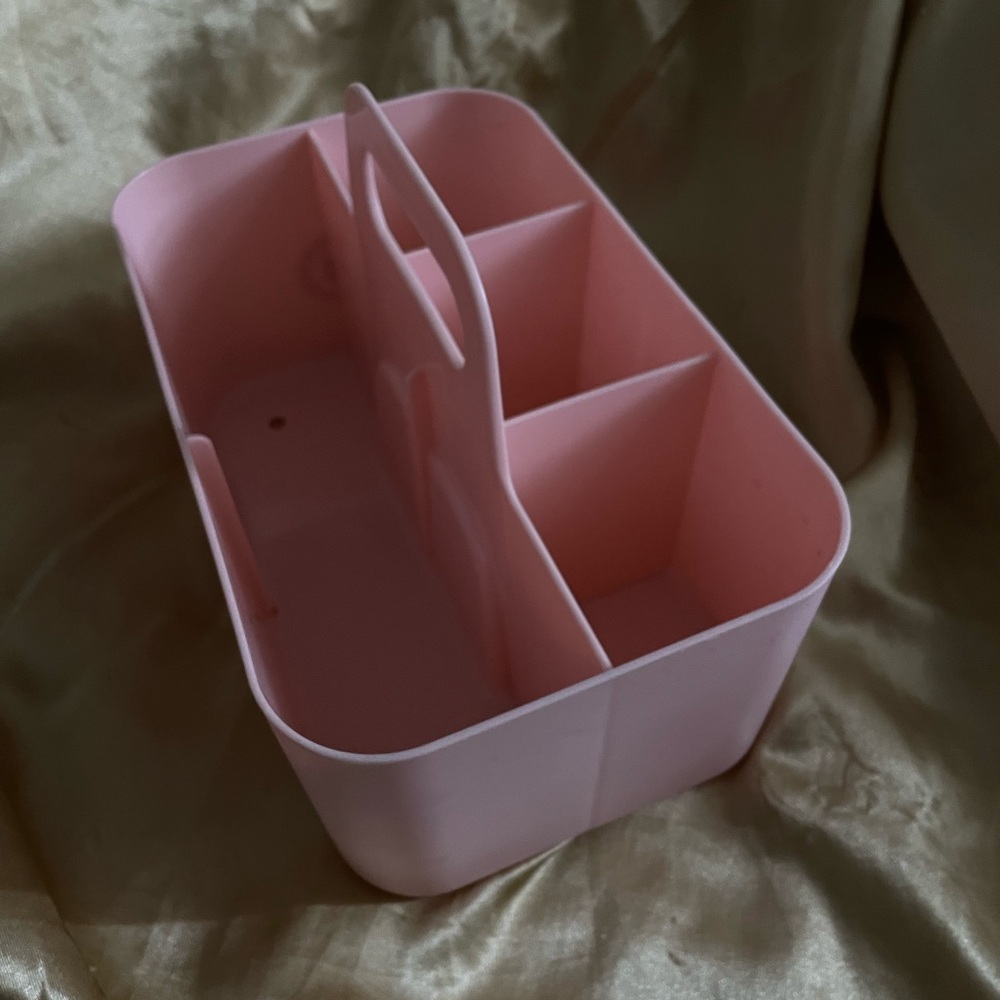 NEW pink Plastic Organizer Caddy